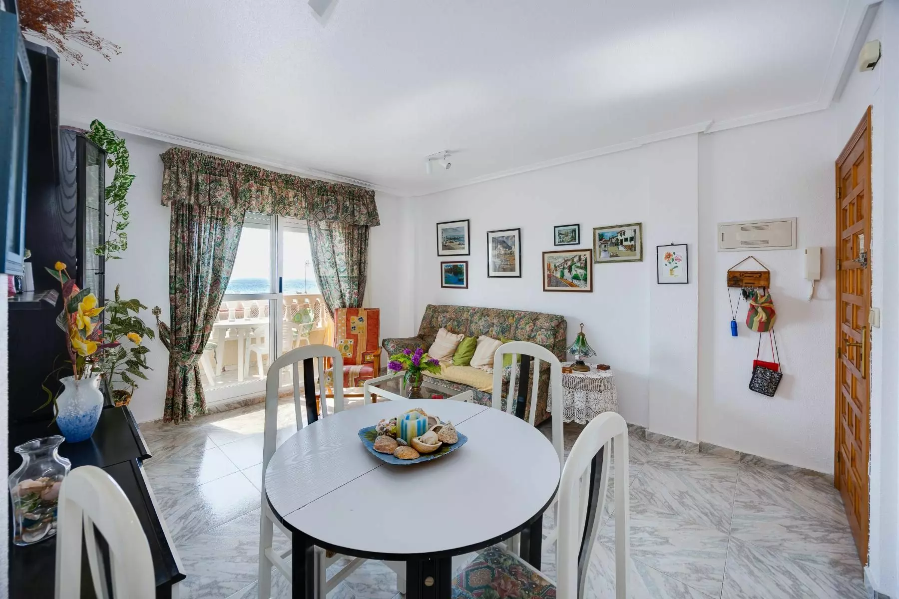 Apartment Of 70 M² In Torrevieja, Spain