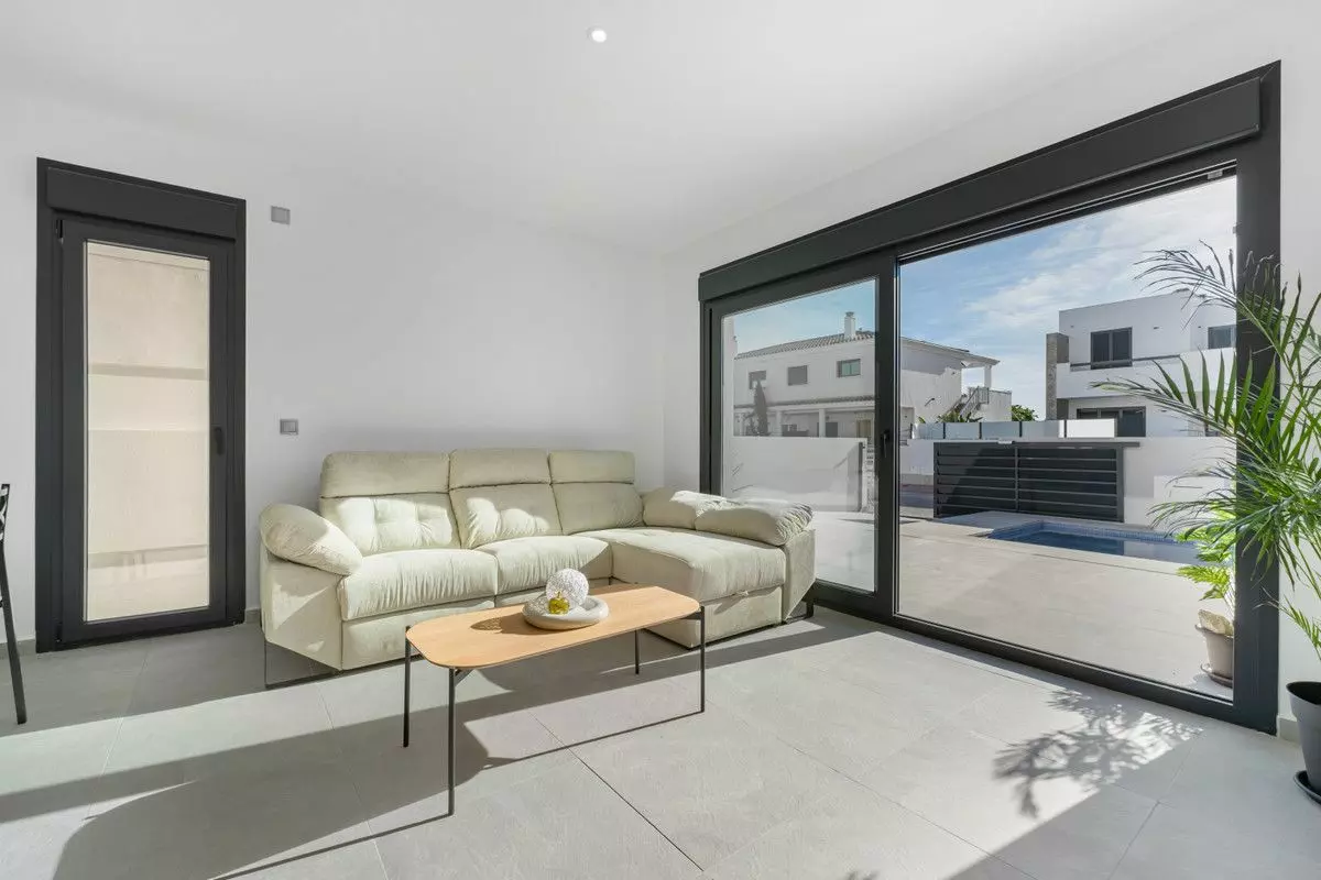 Villa Of 97 M² In Daya Nueva, Spain