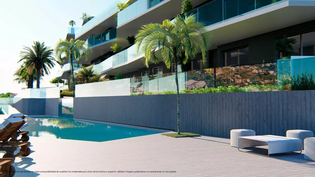 Apartment Of 125 M² With Sea Views In Benalmádena