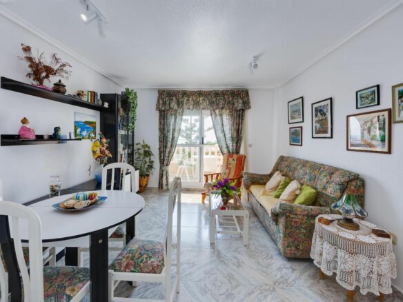 Apartment Of 70 M² In Torrevieja, Spain