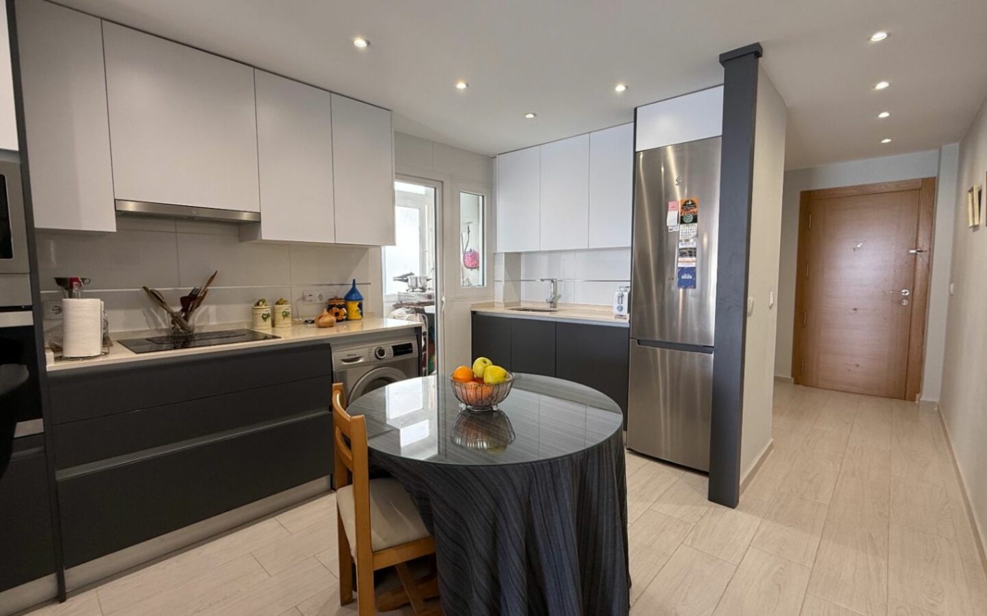 Apartment Of 86 M² In Torrevieja, Spain