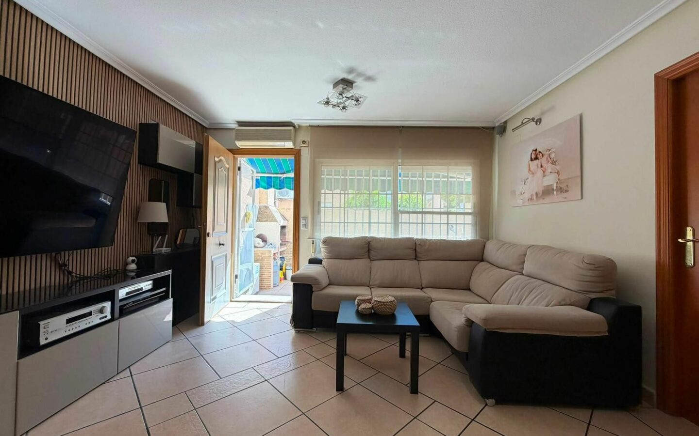 Chalet Of 150 M² In Torrevieja, Spain