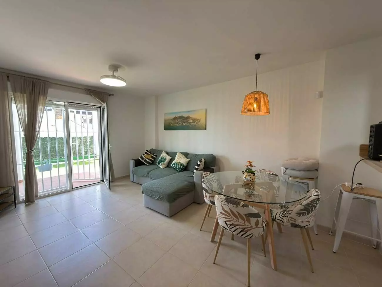 Apartment Of 75 M² In Orihuela Costa, Spain