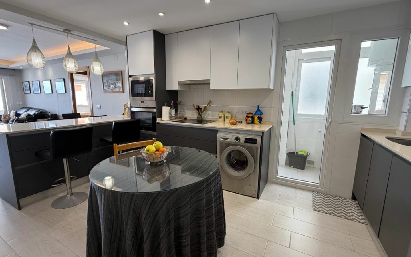 Apartment Of 86 M² In Torrevieja, Spain