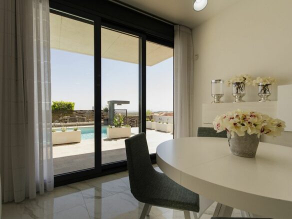 Villa Of 135 M² In San Miguel De Salinas