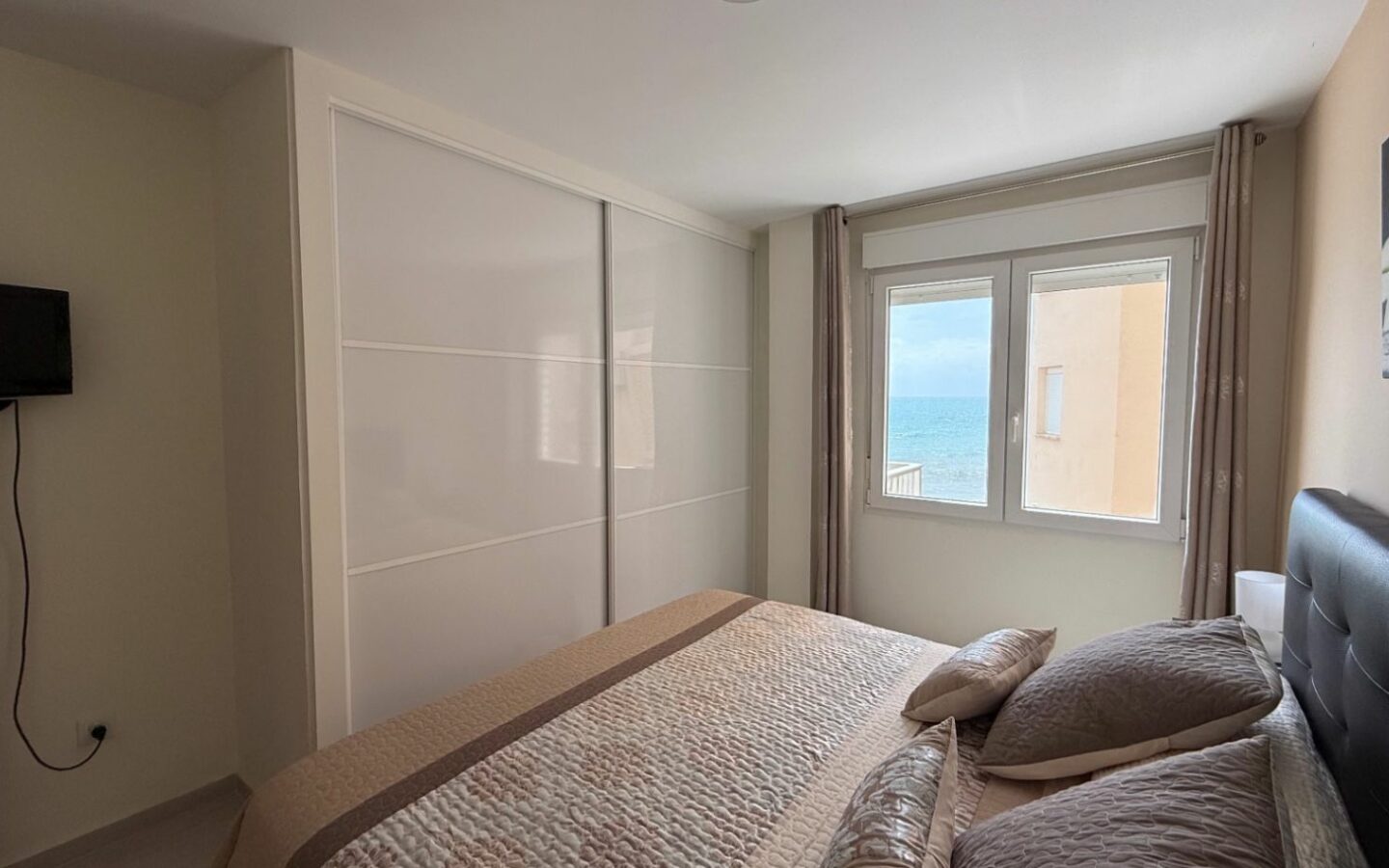 Apartment Of 86 M² In Torrevieja, Spain