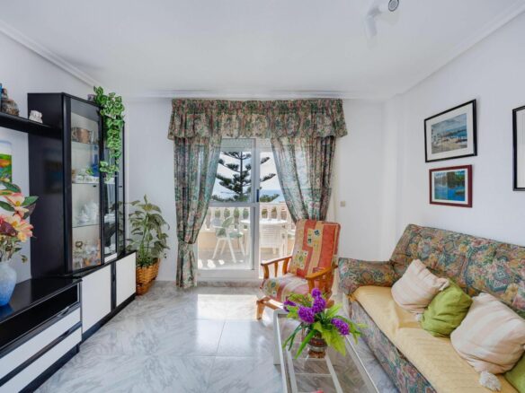 Apartment Of 70 M² In Torrevieja, Spain