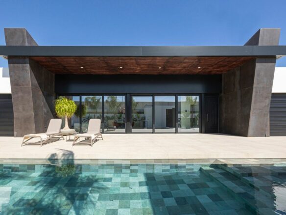 3-bedroom Villa In Rojales, Spain (290 M²)