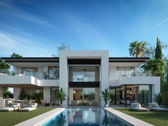 Villa Of 582 M² In Estepona, Spain