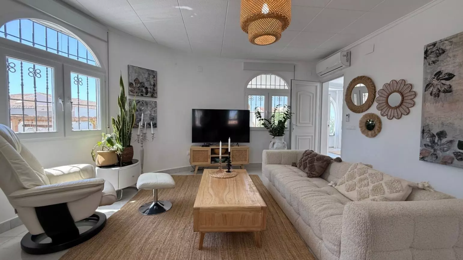 Villa Of 151 M² In Torrevieja, Spain