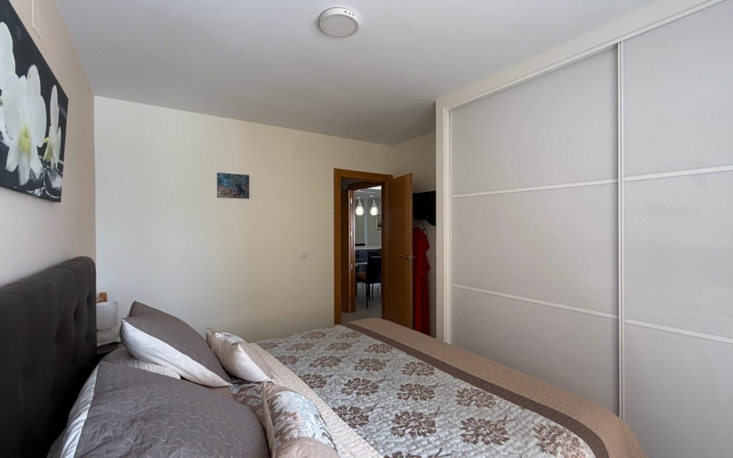 Apartment Of 86 M² In Torrevieja, Spain