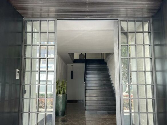 1-bedroom Flat In Marbella, Spain (135 M²)
