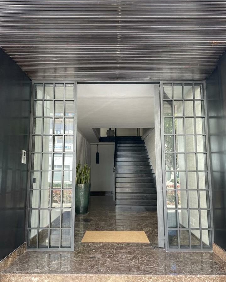 1-bedroom Flat In Marbella, Spain (135 M²)