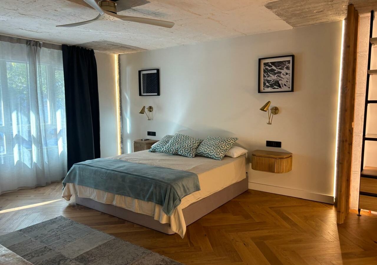 1-bedroom Flat In Marbella, Spain (135 M²)