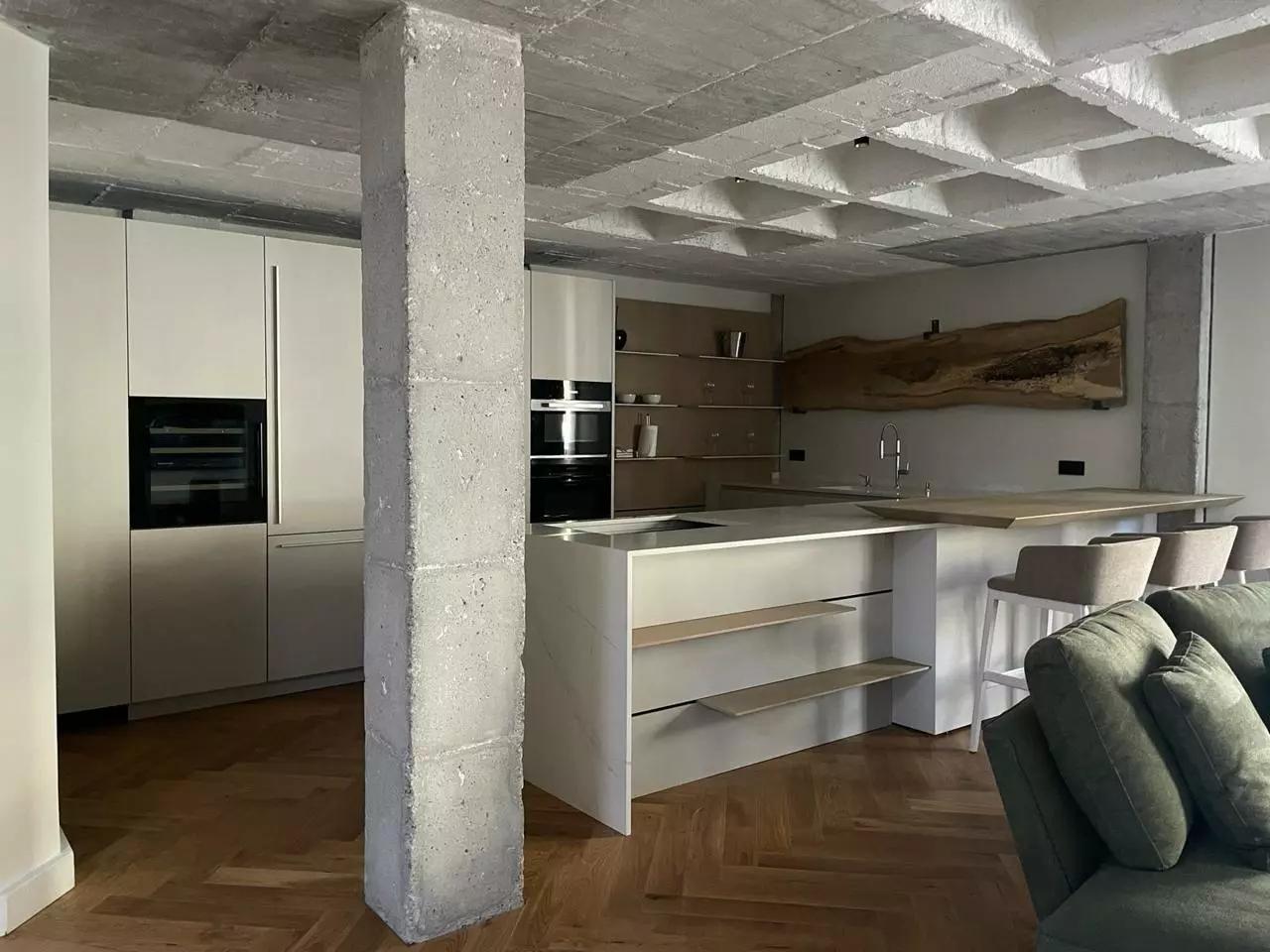 1-bedroom Flat In Marbella, Spain (135 M²)