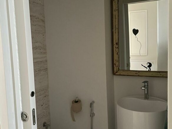 1-bedroom Flat In Marbella, Spain (135 M²)
