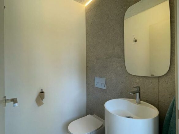 1-bedroom Flat In Marbella, Spain (140 M²)