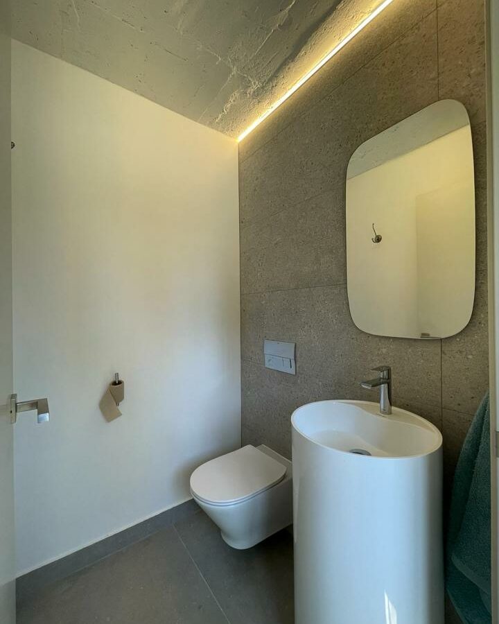 1-bedroom Flat In Marbella, Spain (140 M²)