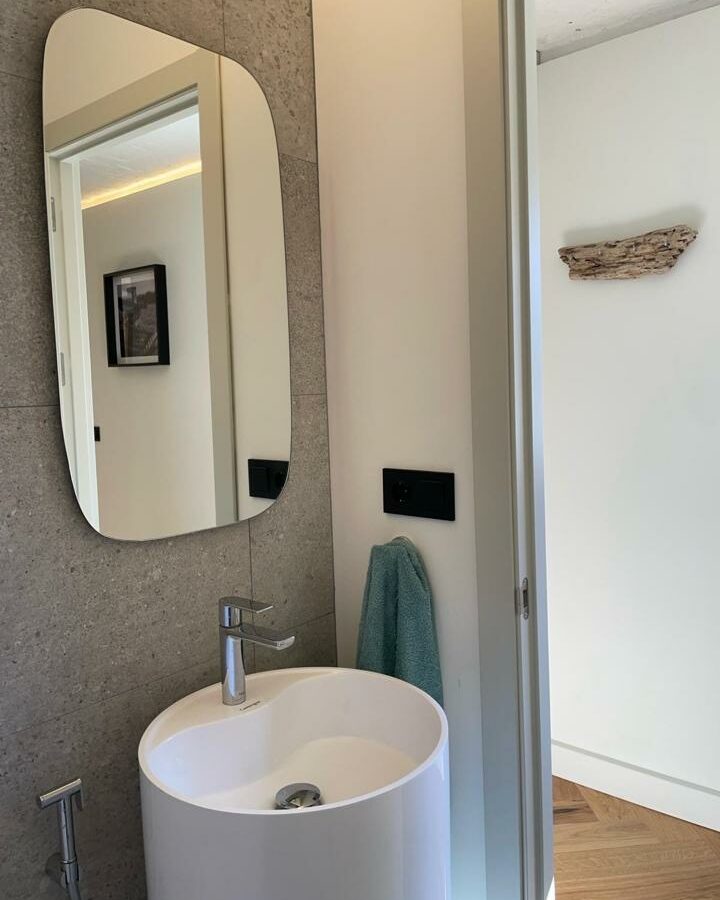 1-bedroom Flat In Marbella, Spain (140 M²)