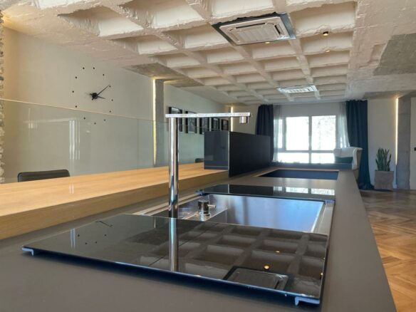 1-bedroom Flat In Marbella, Spain (140 M²)