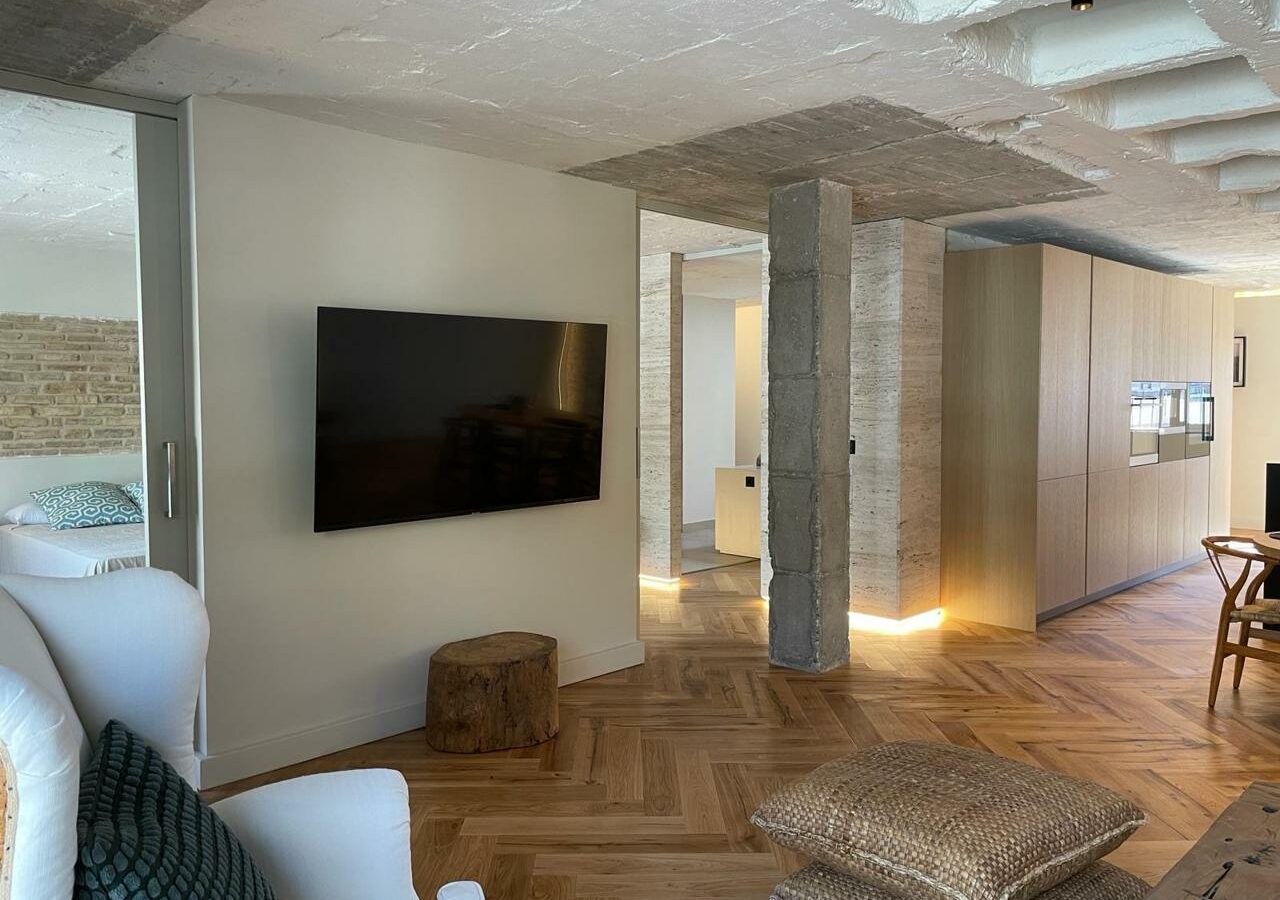 1-bedroom Flat In Marbella, Spain (140 M²)