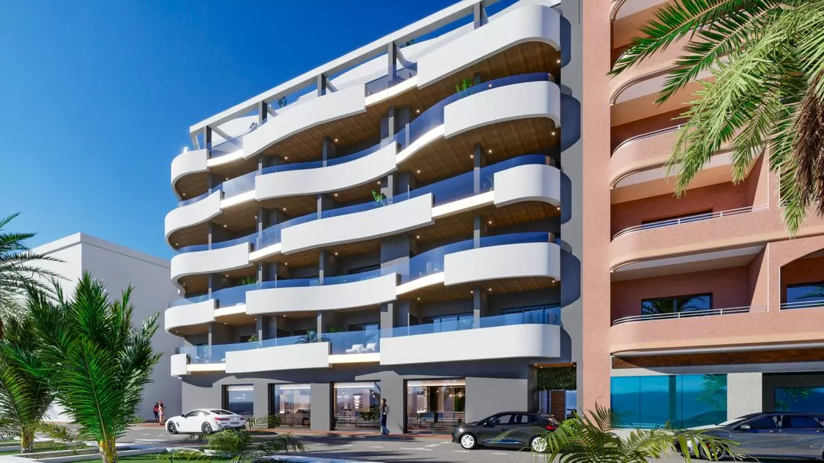 3-bedroom Apartment In Torrevieja, Spain (101 M²)