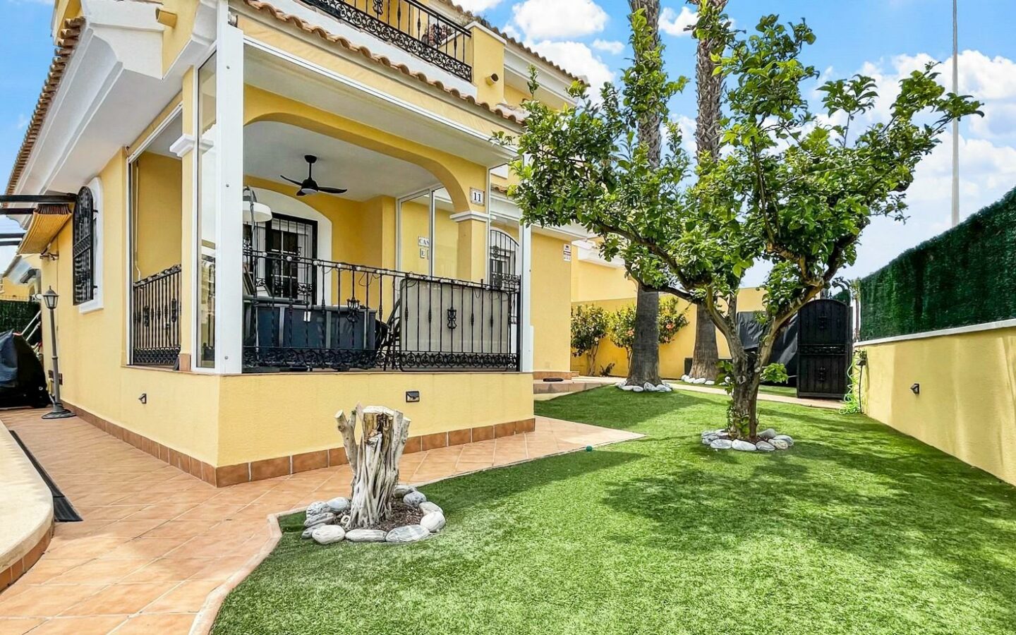 3-bedroom Villa In Orihuela Costa, Spain (140 M²)