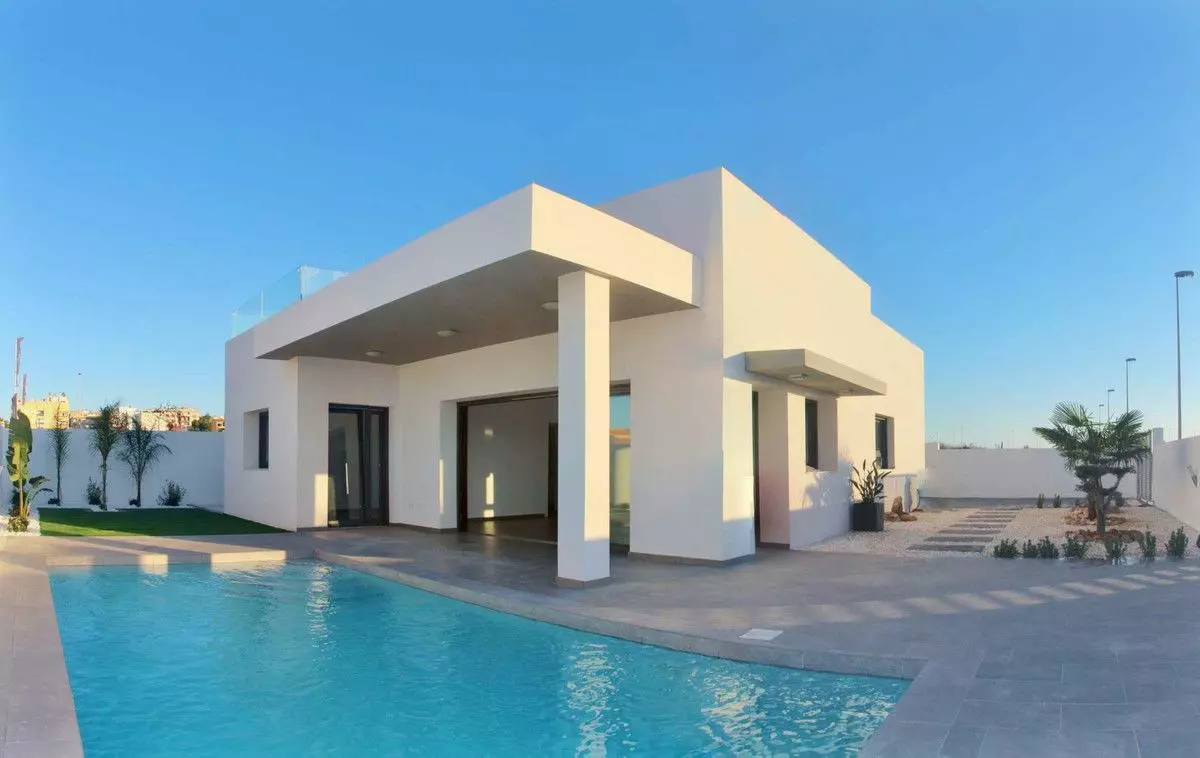 Villa Of 120 M² In Benijofar