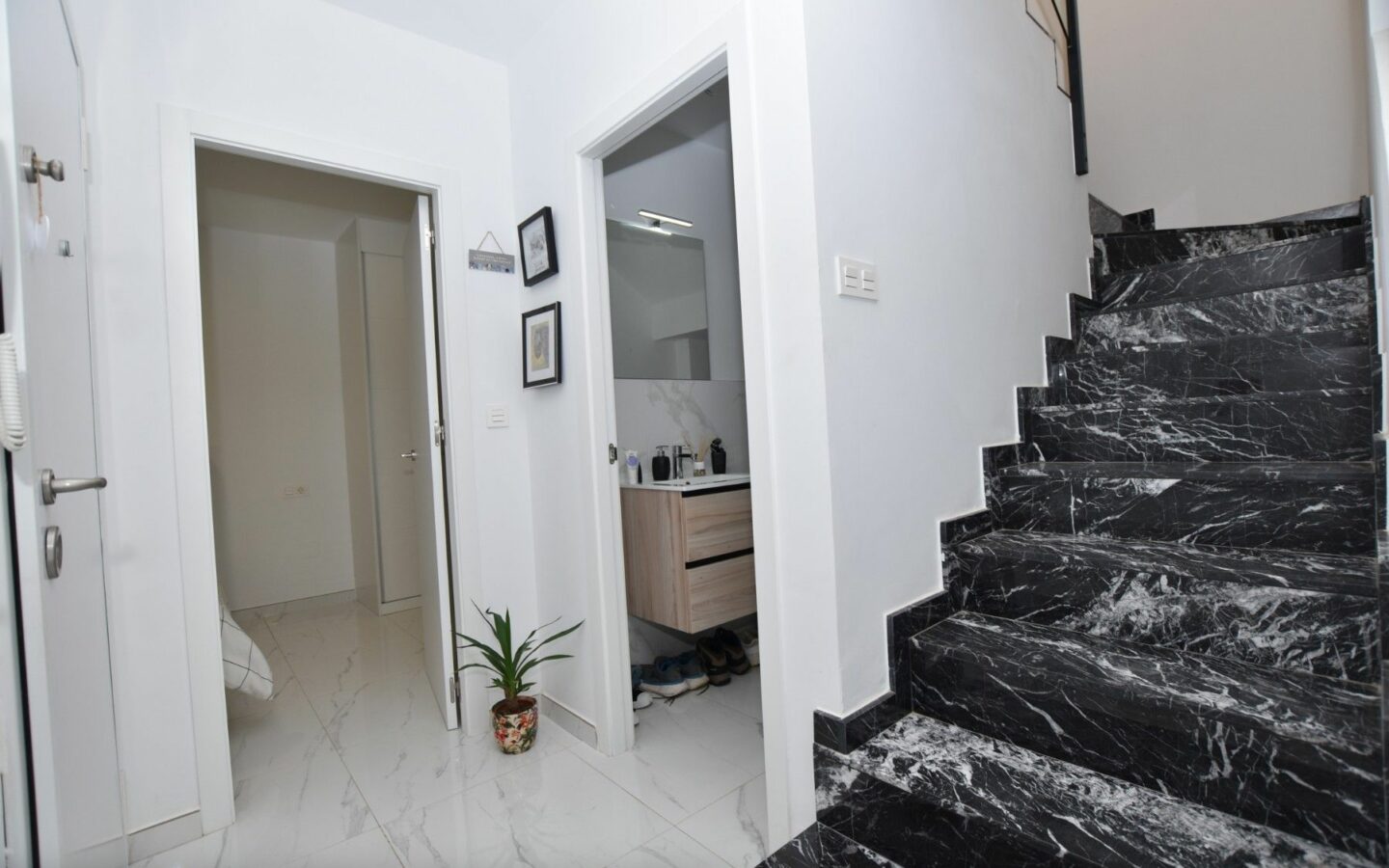 3-bedroom Villa In Los Montesinos, Spain (108 M²)