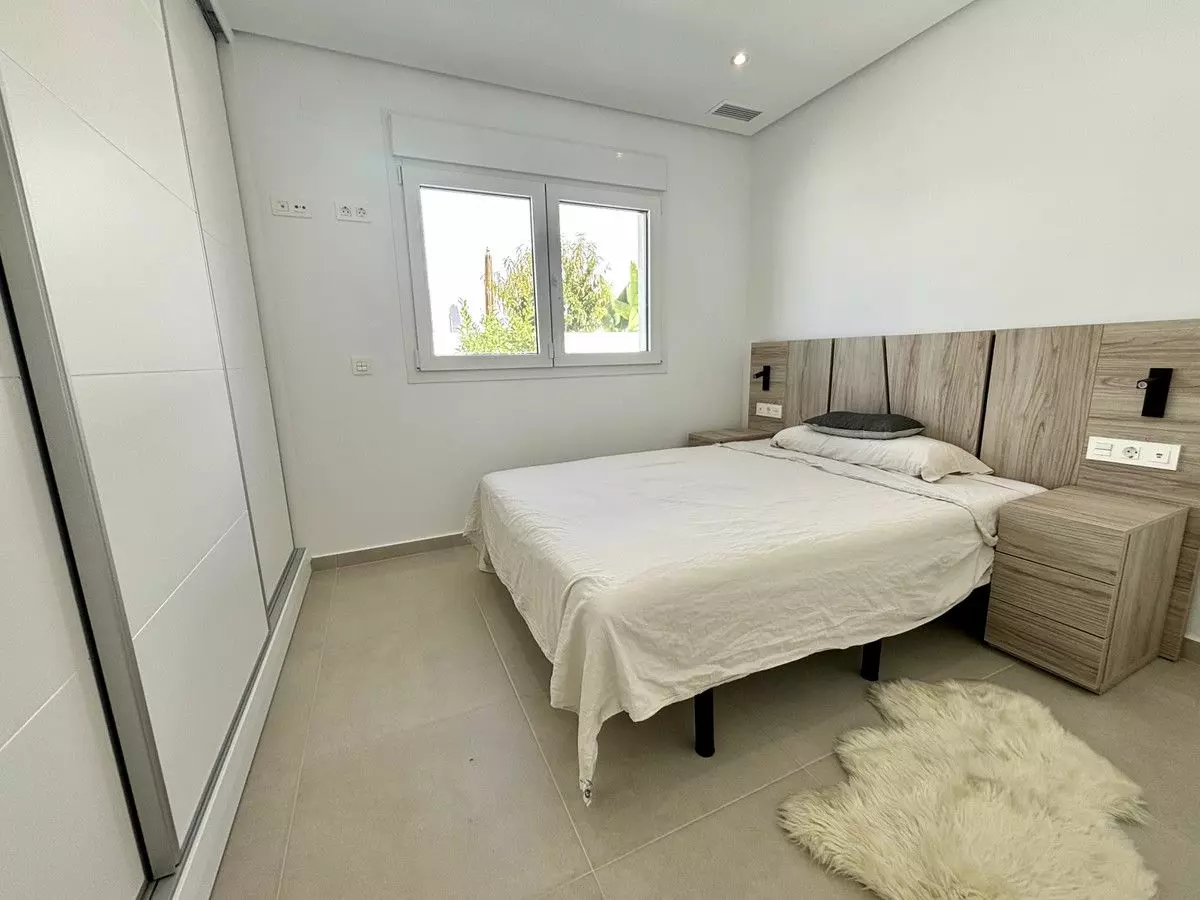 Villa Of 120 M² In Benijofar