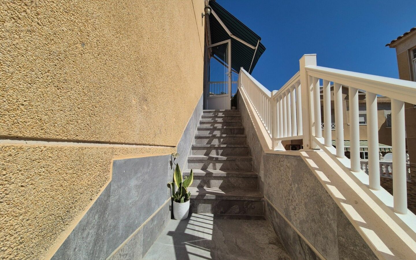 Apartment Of 56 M² In Torrevieja, Spain