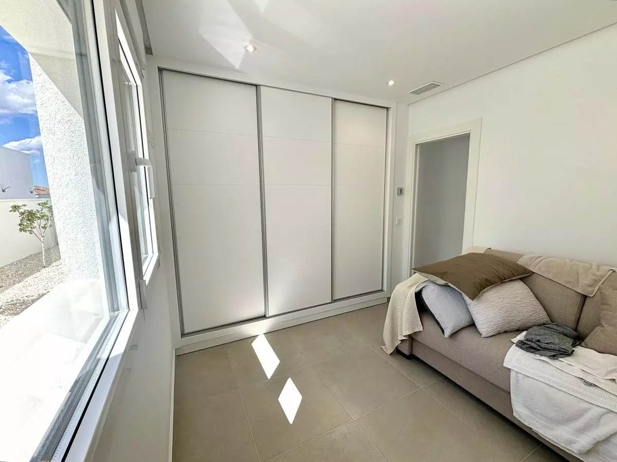 Villa Of 120 M² In Benijofar