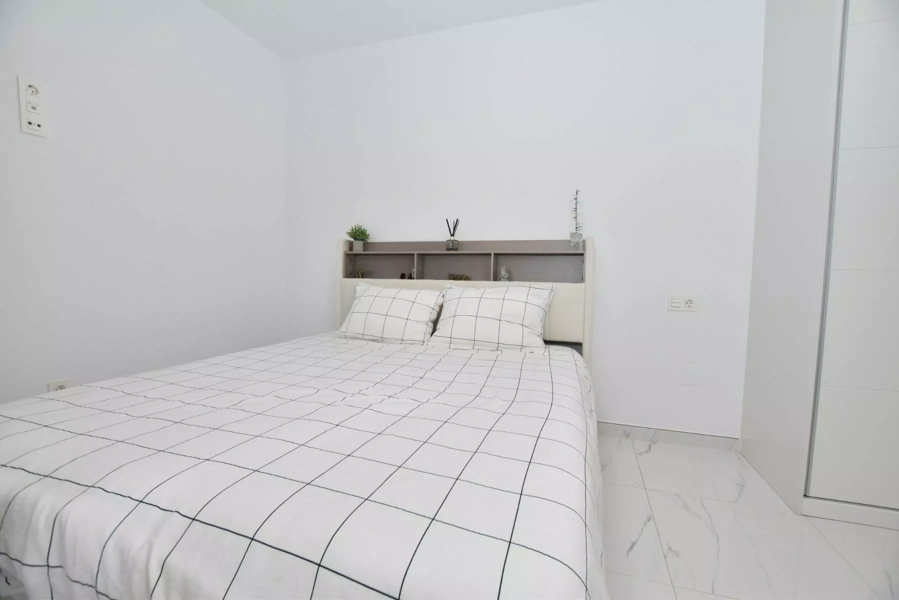 3-bedroom Villa In Los Montesinos, Spain (108 M²)