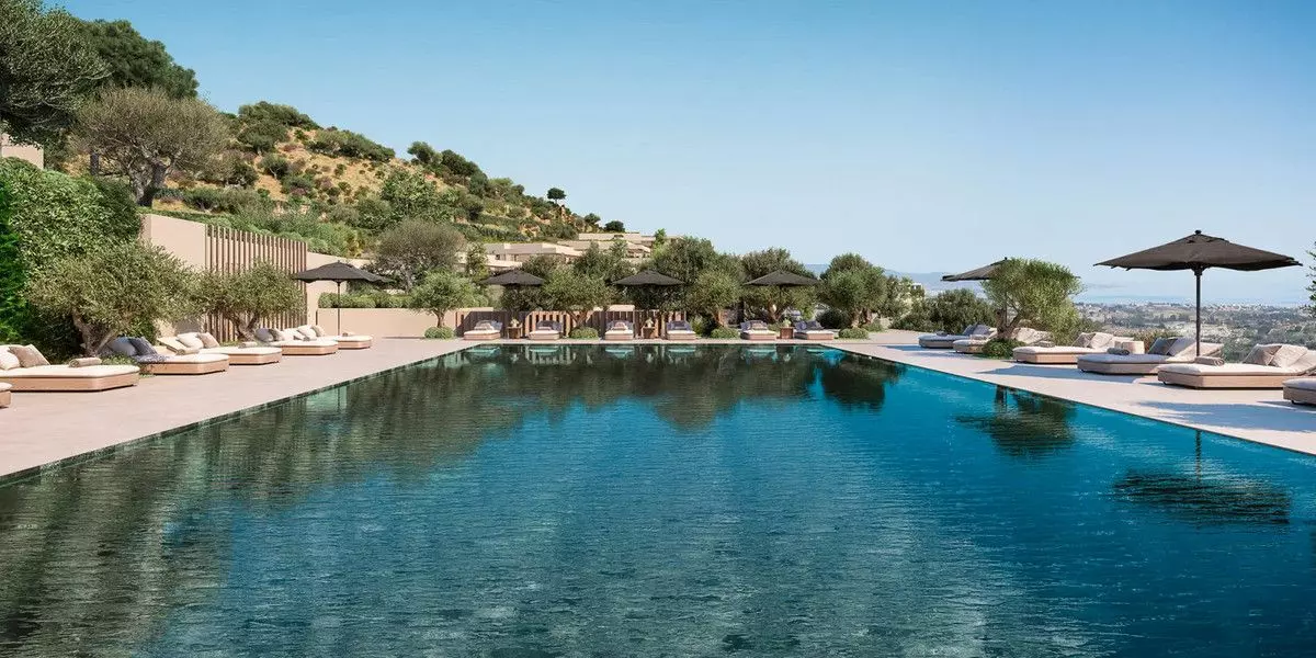 Apartment Of 266 M² With Sea Views In Benahavis