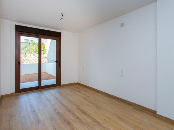 3-bedroom Apartment In Hondon De Las Nieves, Spain (101 M²)