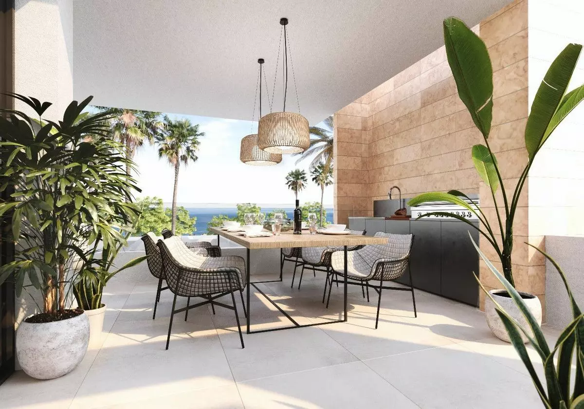 Apartment Of 136 M² With Sea Views In Estepona, Spain