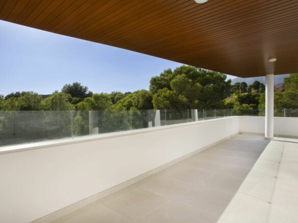 Apartment Of 84 M² With Sea View In Fuengirola, Spain