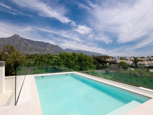 Apartment Of 307 M² In Marbella, Spain