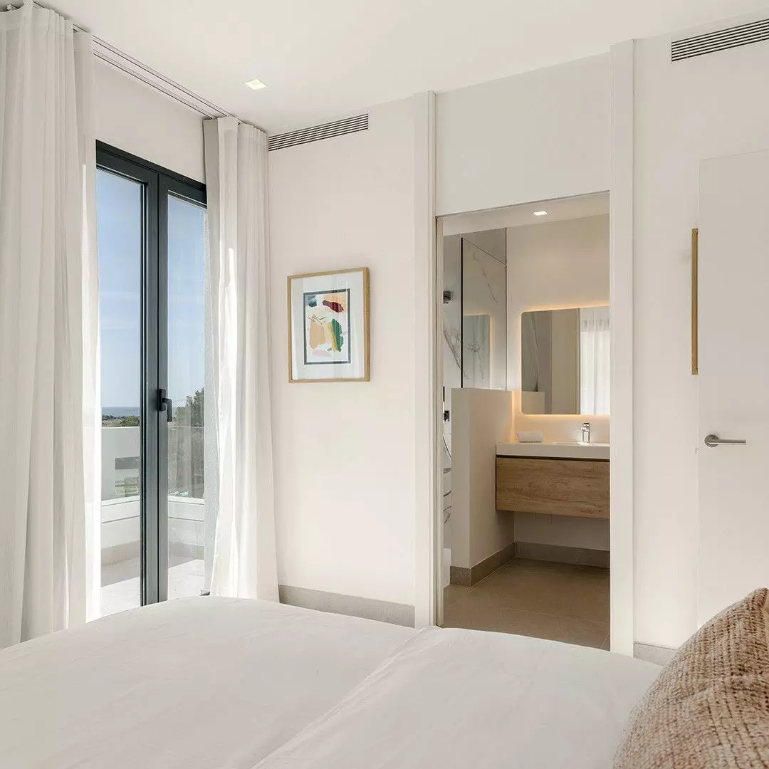 3-bedroom Villa In Casares, Spain (226 M²)