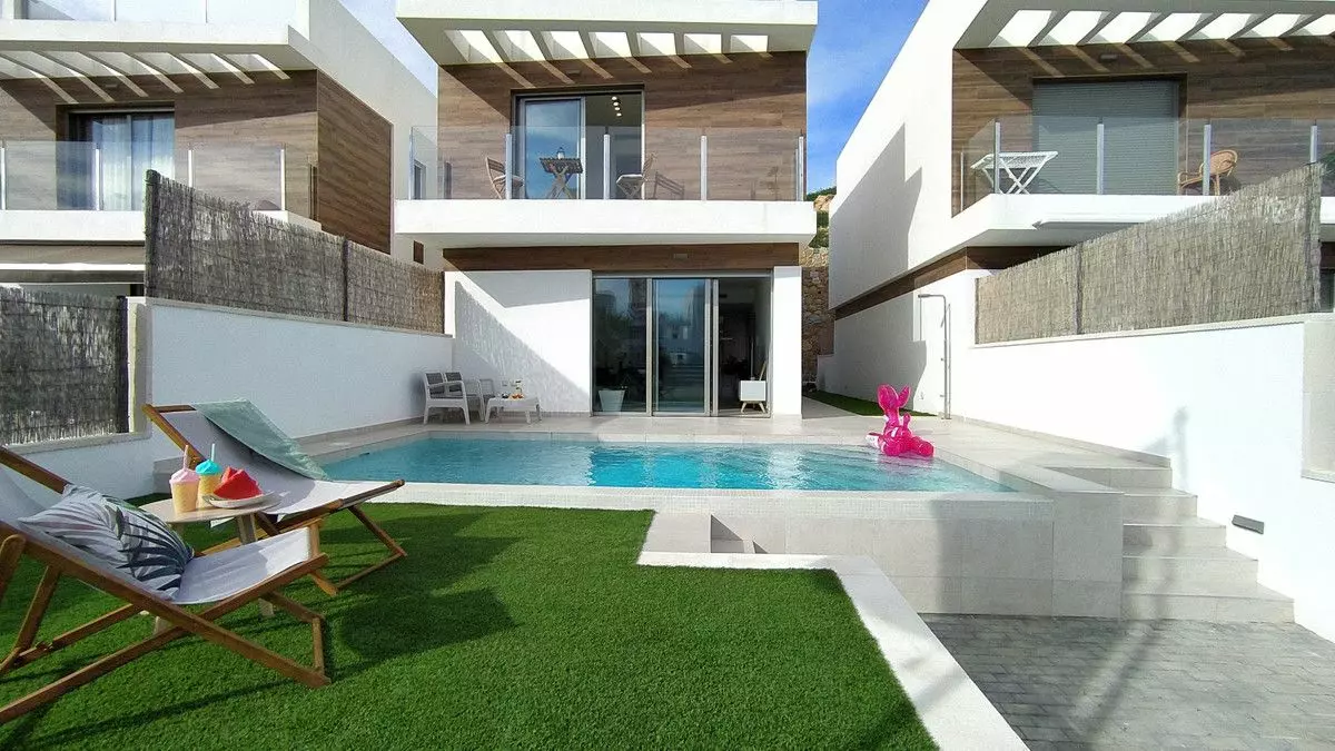 3-bedroom Villa In Orihuela Costa, Spain (185 M²)