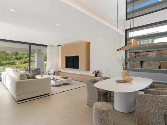 3-bedroom Villa In Casares, Spain (226 M²)