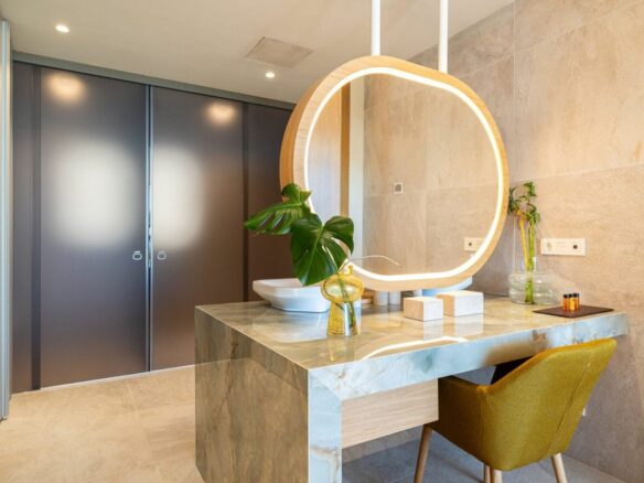 Apartment Of 116 M² With Sea Views In Fuengirola, Spain