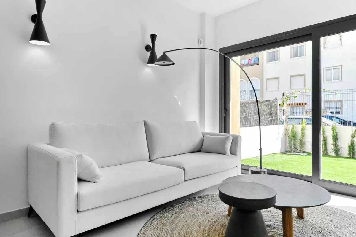 Apartment Of 103 M² In Torrevieja, Spain