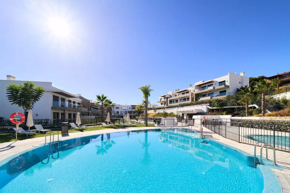 Apartment Of 121 M² In Estepona, Spain