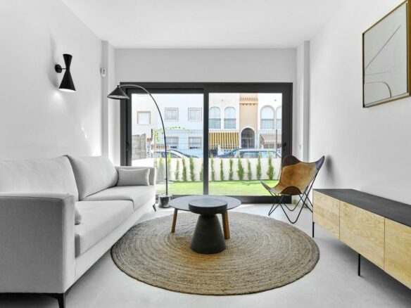 Apartment Of 103 M² In Torrevieja, Spain