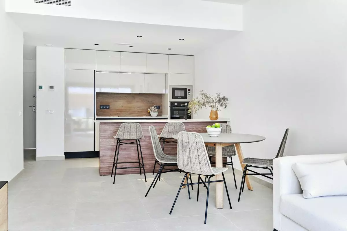 Apartment Of 103 M² In Torrevieja, Spain