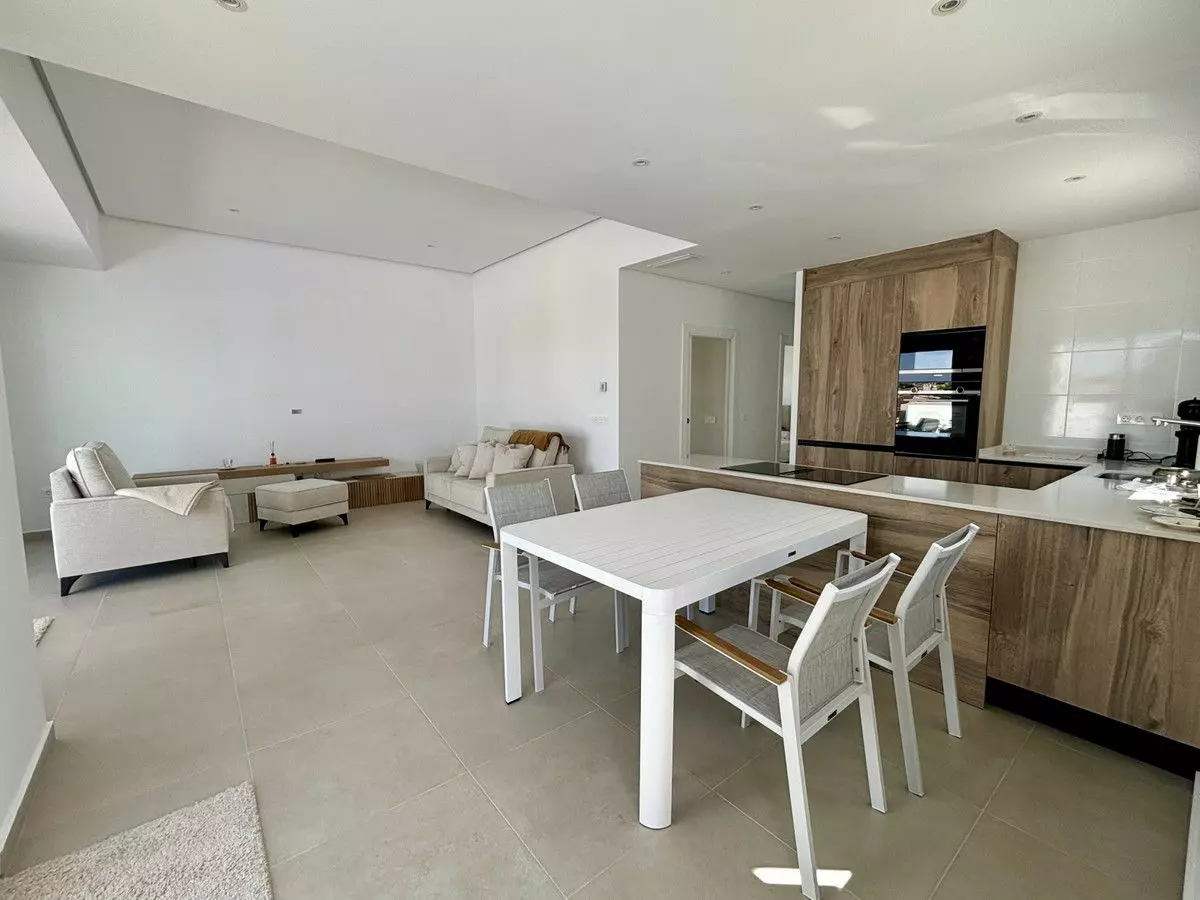 Villa Of 120 M² In Benijofar