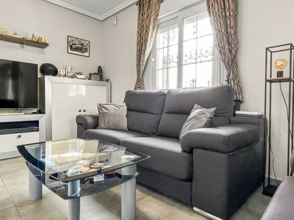 3-bedroom Villa In Orihuela Costa, Spain (140 M²)