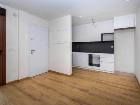 3-bedroom Apartment In Hondon De Las Nieves, Spain (101 M²)