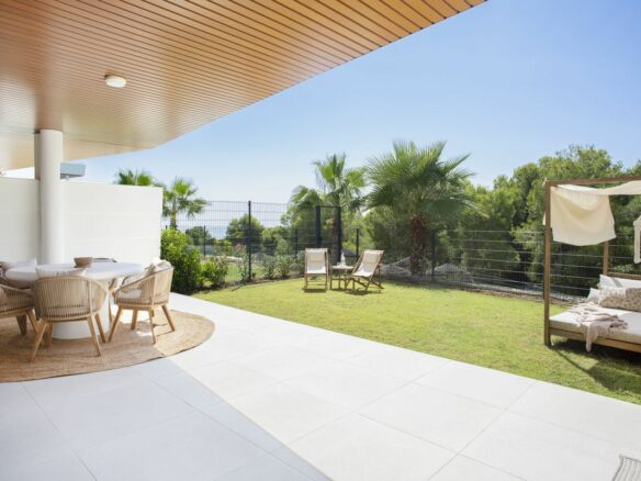 Apartment Of 84 M² With Sea View In Fuengirola, Spain